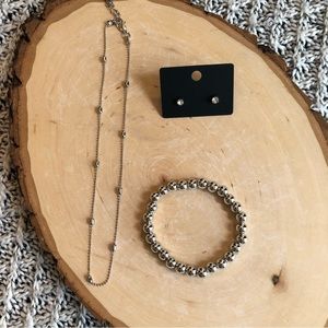 Bundle bag #6 - ($8)